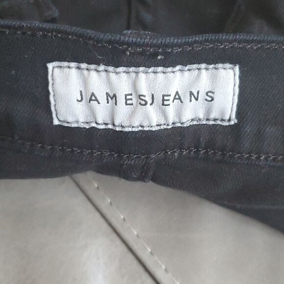 JAMES JEANS "Sugar" Distressed  Shorts - Size 26‎ - Picture 7 of 7